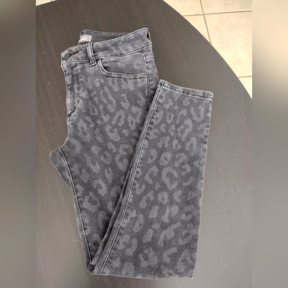 DL1961 Florence Cropped Leopard Mid-Rise Skinny Jeans